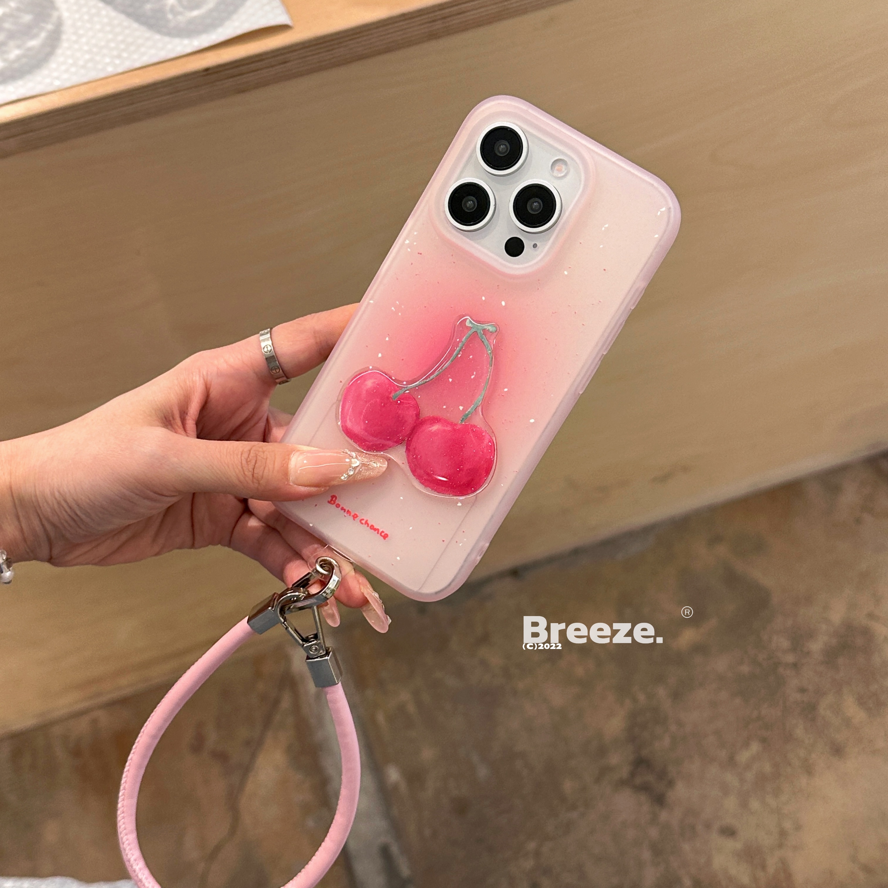 ins渐变粉闪粉立体樱桃贴饰适用iPhone16promax苹果15手机壳14promax新款亮面13挂绳16pro防摔保护套16个性女