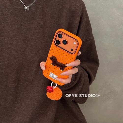 新年款复古波点狗狗贴饰适用iPhone17promax苹果15pro手机壳14毛球挂饰13promax新款17女16全包15防摔16pro