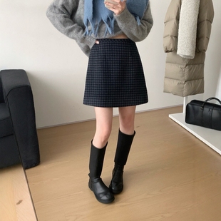 梨形身材格子羊毛呢半身裙女秋冬大码 小个子高腰格纹a字包臂短裙