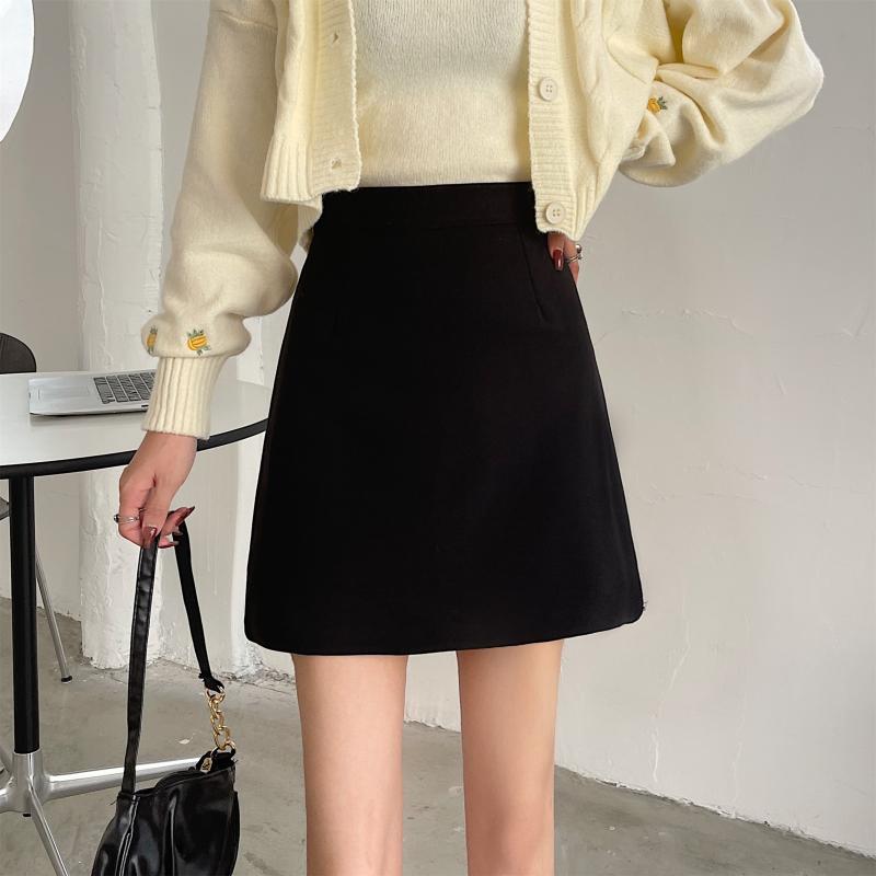 半身裙毛呢a字显瘦黑色胖人肉包