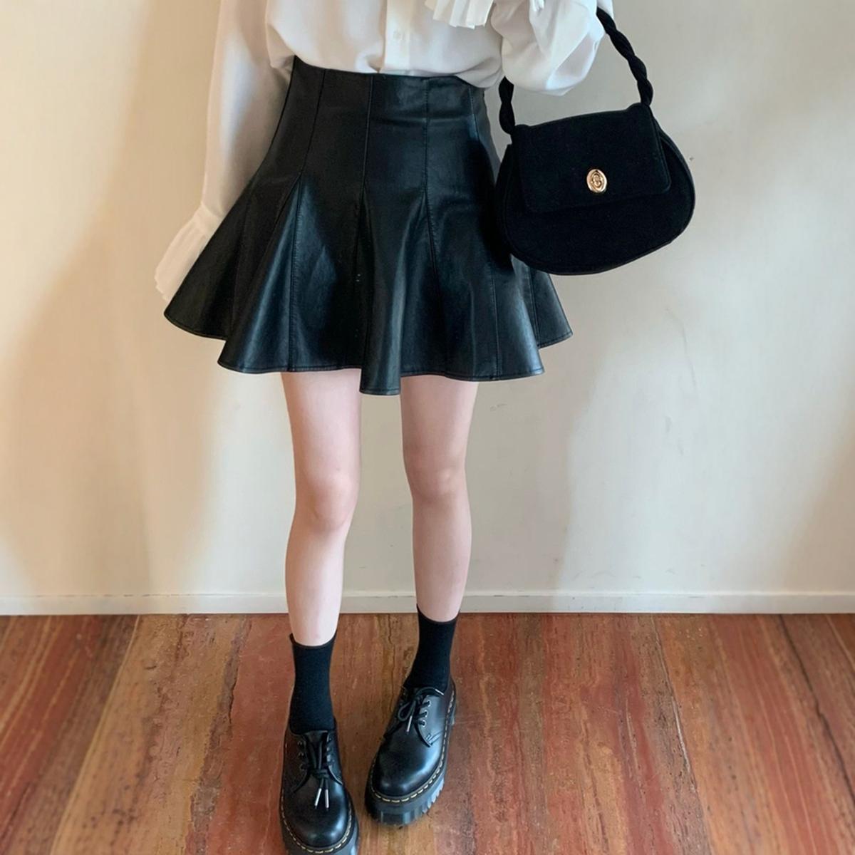 黑色辣妹PU皮裙蓬蓬半身裙