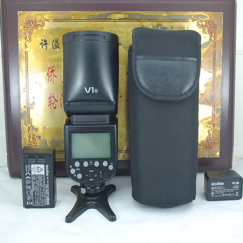 99新 尼康口 神牛 V1N 闪光灯 专业外置单反机顶补光灯