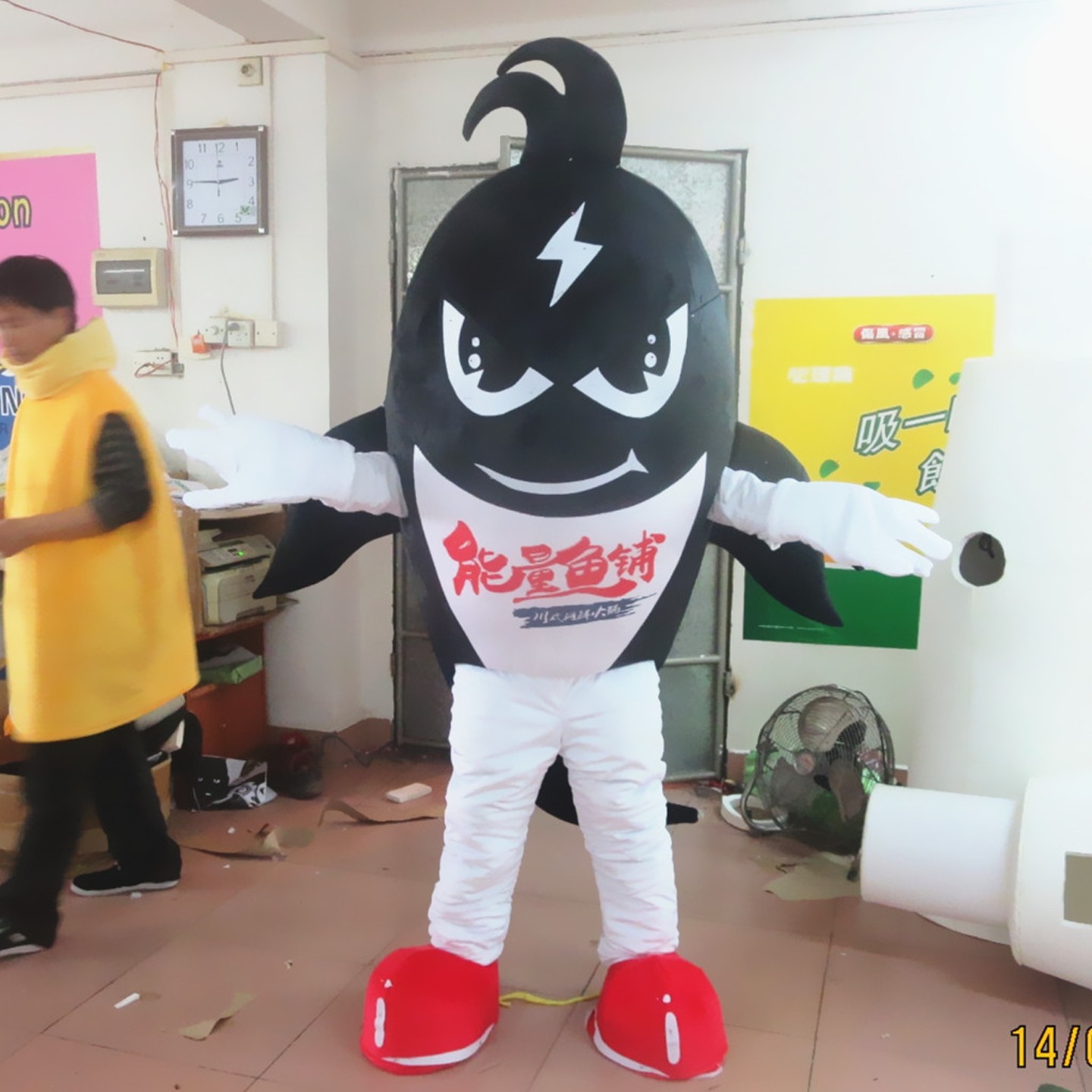 定制动漫深海鱼类黑鲨鱼装扮表演卡通人偶巡演出布偶道具衣服装,模玩/动漫/周边/娃圈三坑/桌游,COSPLAY配件/道具/人偶服,淘宝优惠券,粉丝福利购,淘宝优惠卷