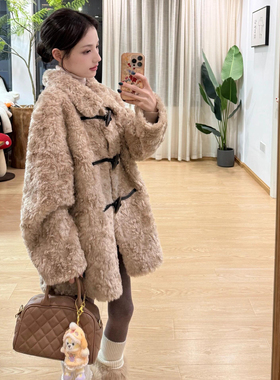 环保皮草外套女冬季韩系牛角扣保暖宽松羊羔毛绒长袖皮毛一体大衣