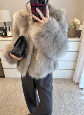 狐狸毛环保皮草毛毛外套女2025年冬季新款短款立领年轻毛茸茸大衣