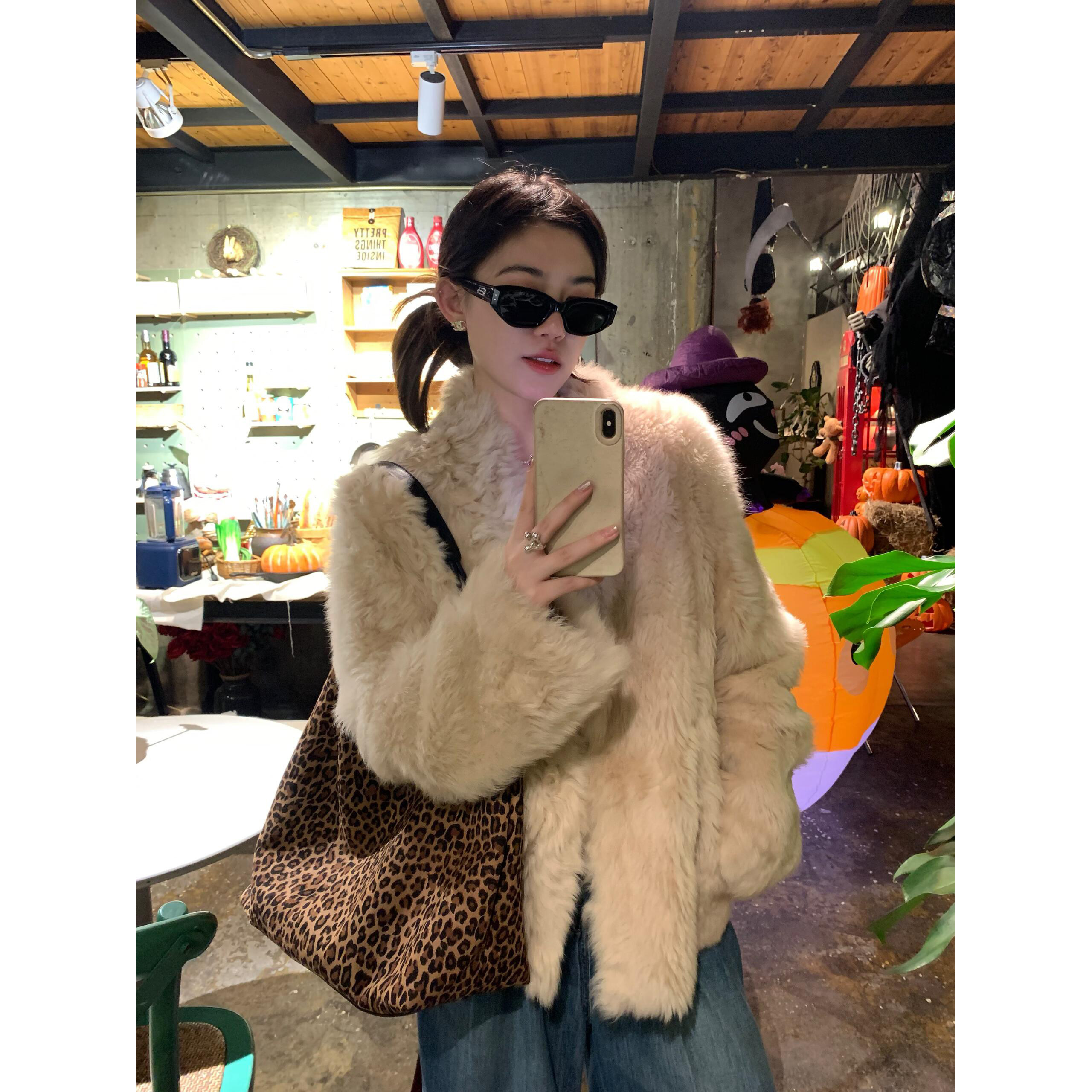 千金风羊羔毛茸茸短外套女2025冬季新款宽松保暖仿皮草高级感上衣,女装/女士精品,短外套,淘宝优惠券,粉丝福利购,淘宝优惠卷