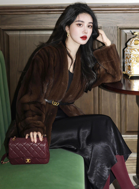 轻奢优雅风仿皮草外套女冬季V领宽松皮毛一体中古貂百搭毛毛外套
