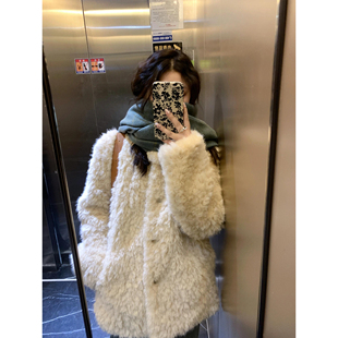 2025秋冬新款毛绒绒宽松羊羔毛厚外套女高级感年轻毛毛仿皮草上衣