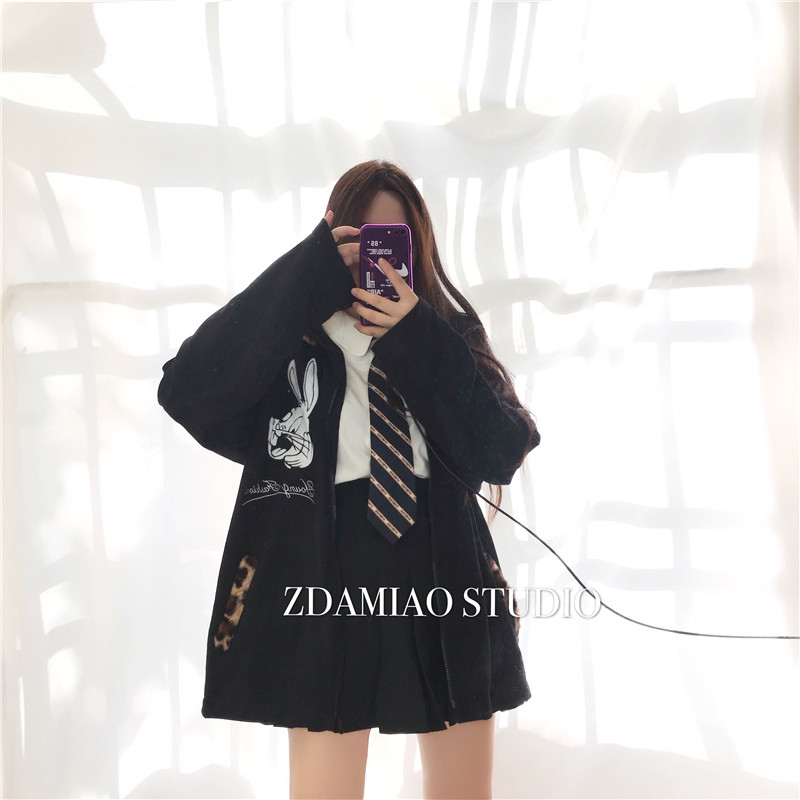 ZDAMIAO自制童趣复古兔八哥刺绣豹纹拼接连帽开衫卫衣外套bf宽松