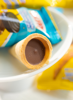 超好吃四季宝迷你巧克力花生酱甜筒夹心脆零食品SKIPPY冬天限定