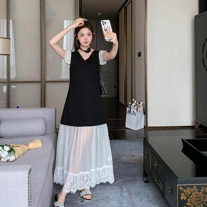 法式黑色拼接蕾丝连衣裙女夏2025新款独特漂亮今年流行巨好看长裙图片