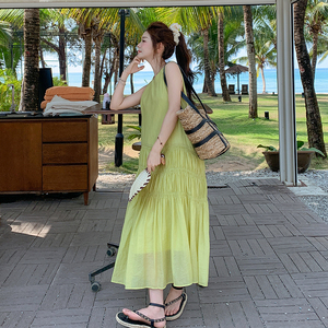 绿色法式无袖背心连衣裙女2025夏季新款气质显瘦超好看度假风长裙图片