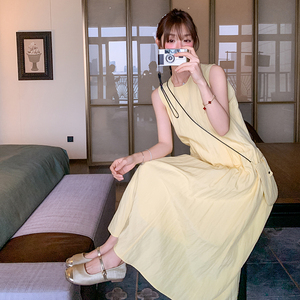 法式温柔风无袖连衣裙女2025夏季新款超好看甜美减龄气质背心长裙图片
