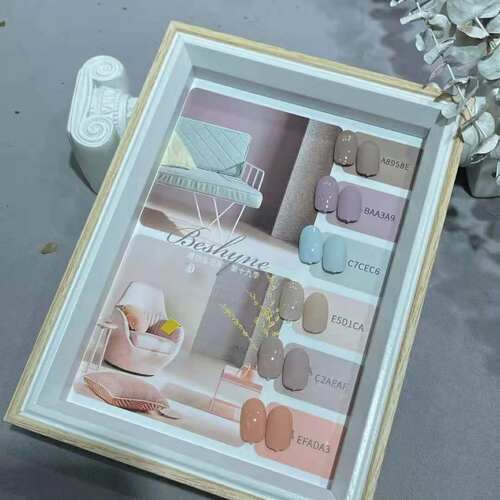 日系显白奶茶裸色甲油胶