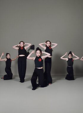 儿童玫瑰少年舞蹈演出服嘻哈女童酷帅国风爵士舞黑色服装玫瑰道具