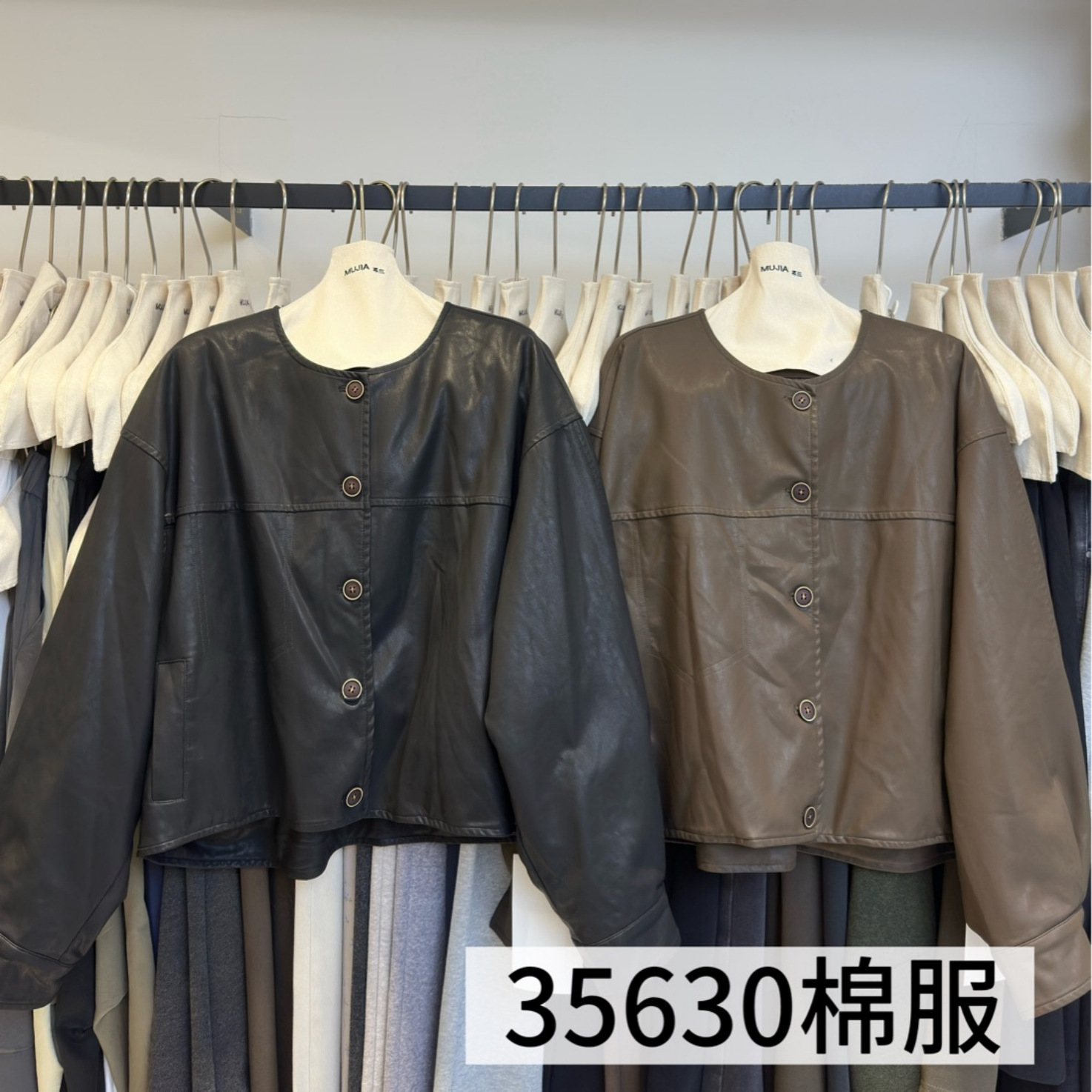 胖mm慵懒松弛风圆领棉服皮衣外套