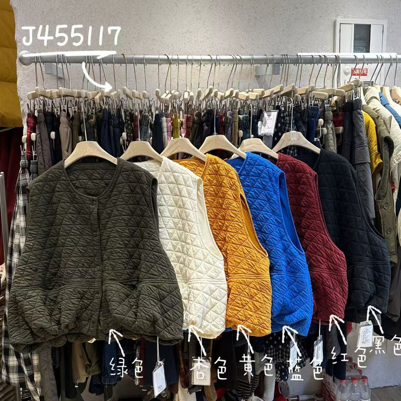 胖mm松弛风百搭圆领菱格复古马甲