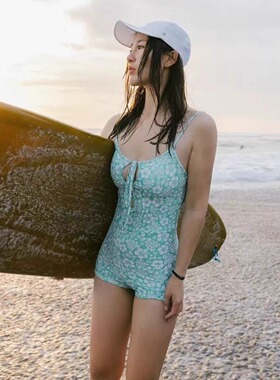 Vanliga小清新连体平角泳衣小胸聚拢性感辣妹度假专业竞速泳装
