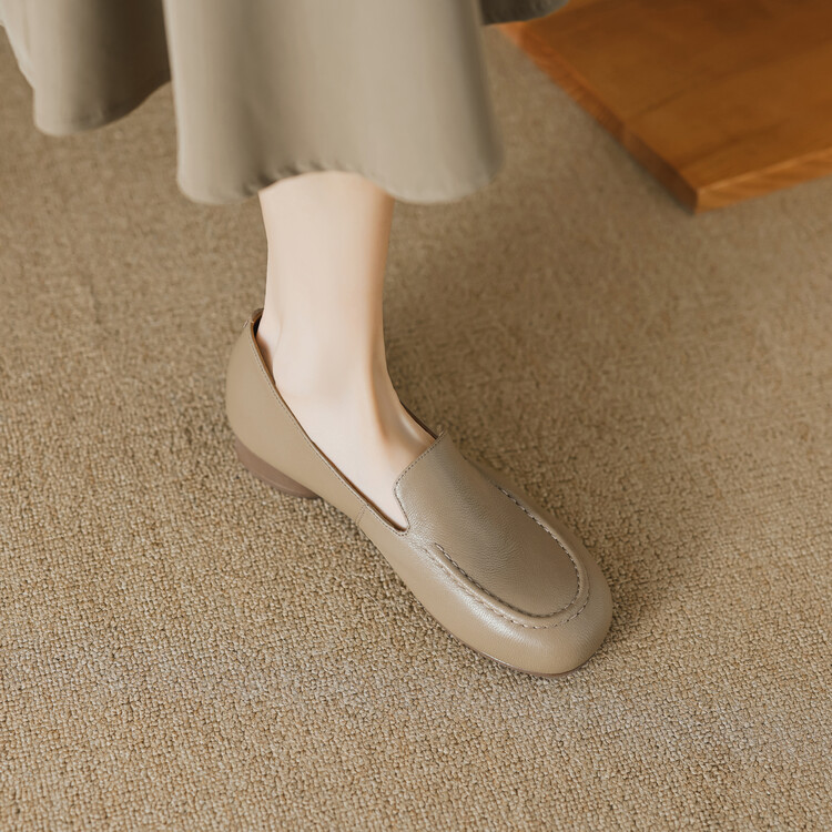 法式极简风一脚蹬乐福鞋女春秋软羊皮奶奶鞋娃娃圆头平底深口单鞋