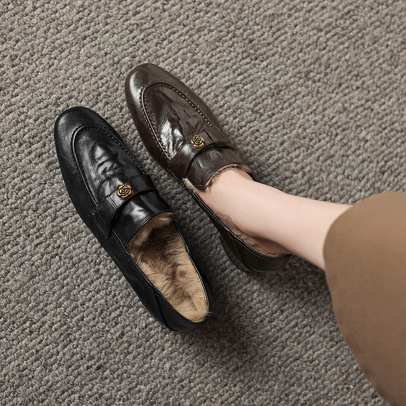 真皮山茶花兔毛乐福鞋女冬季新款加绒中粗跟单鞋一脚蹬小皮鞋大尺