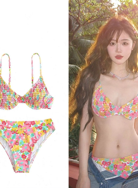 泳衣女夏2024新款爆款比基尼印花褶皱钢托小胸聚拢网红纯欲风温泉