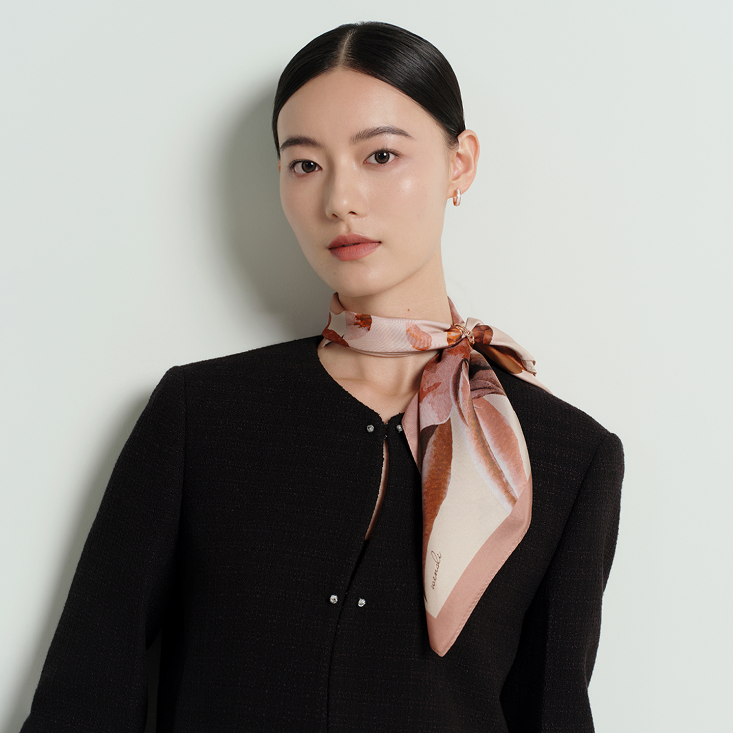 万事利25秋冬新款真丝丝巾女100%桑蚕丝中方巾穿搭妈妈礼物沁兰香
