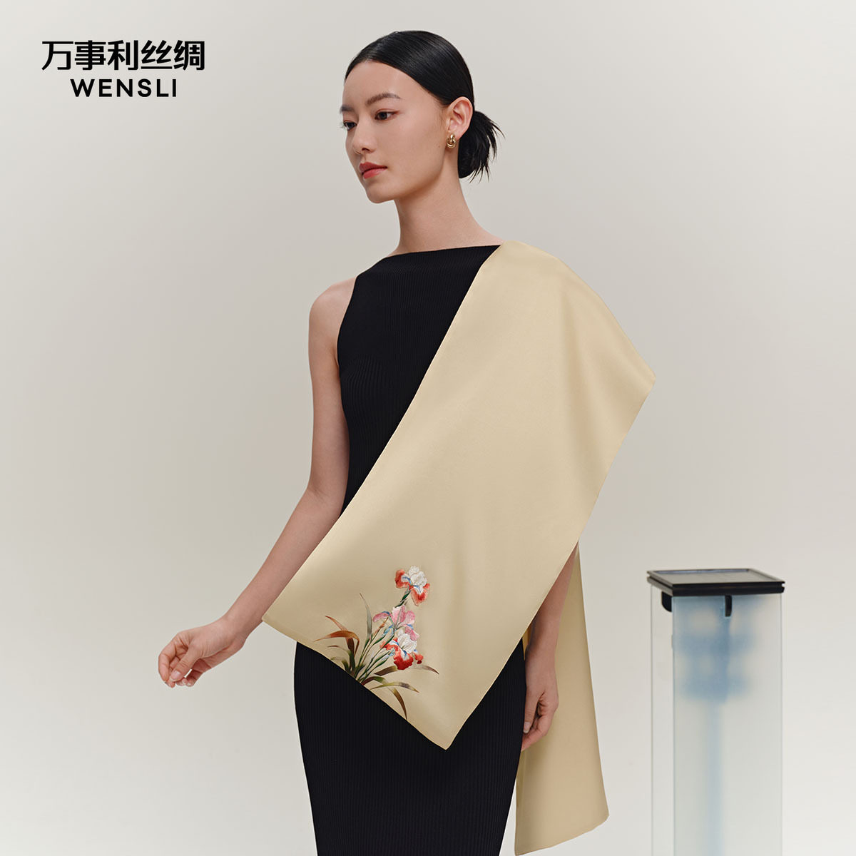 万事利100%桑蚕丝真丝丝巾妈妈生日礼物长巾刺绣巾披肩-鸢尾巷