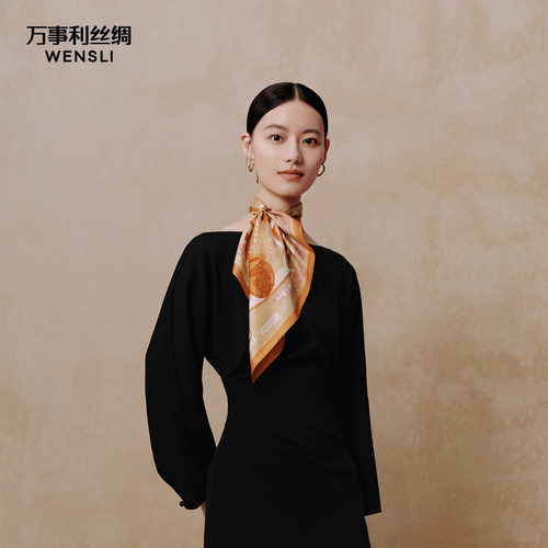 万事利春夏新款双面印花卷边桑蚕丝真丝丝巾围脖小方巾沁韵灿烂