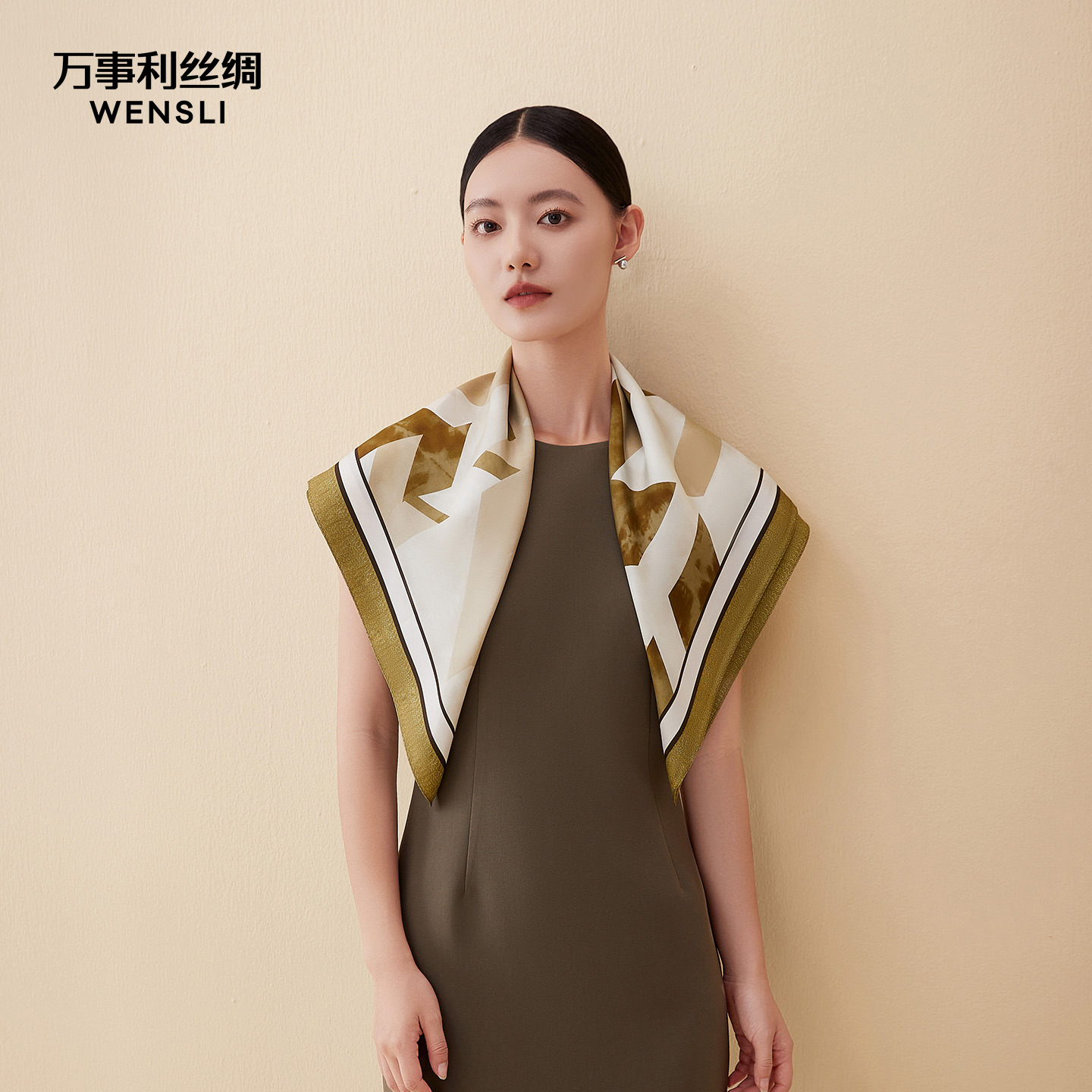 万事利2025新品100%桑蚕丝真丝丝巾印花卷边女中方巾75cm烟雨岚山