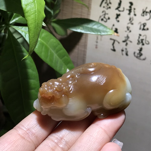 儒贤玉道且末老坑糖白玉貔貅手把件油疙瘩料子苏工精雕细琢