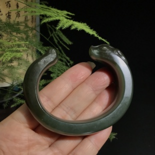 儒贤玉道新疆和田玉籽料沙枣青狐狸双色卡镯留有天然皮色