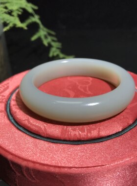 儒贤玉道新疆和田玉且末料莫兰迪色蓝调素圈手镯52内径滋滋冒油