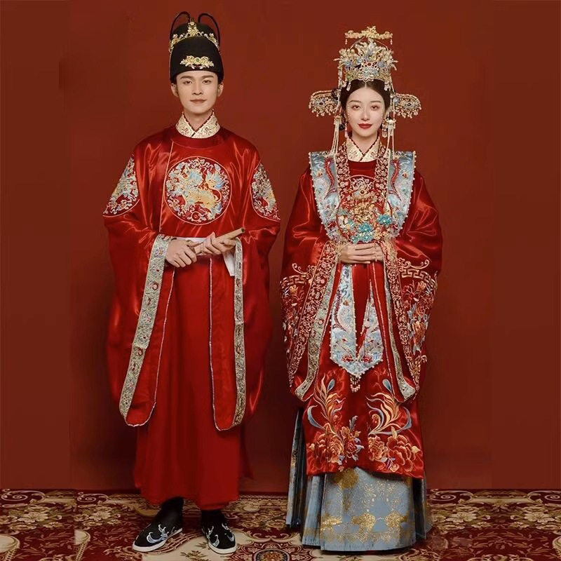 明制婚服凤冠霞帔全套女款秀禾服