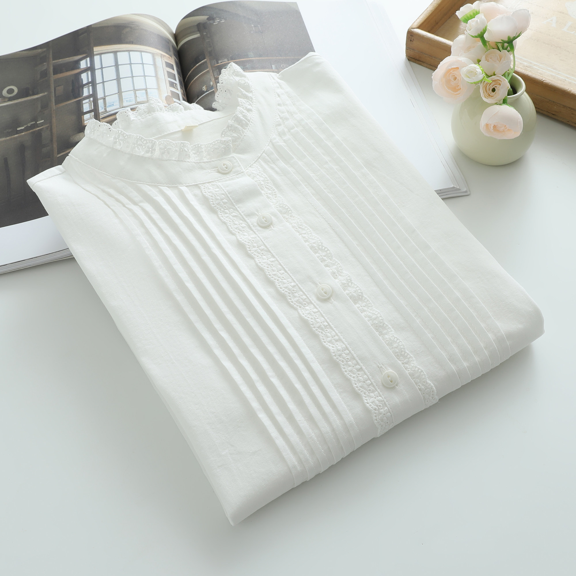 法式甜美花边立领长袖衬衫女秋季森女上衣内搭叠穿宽松衬衣白色棉