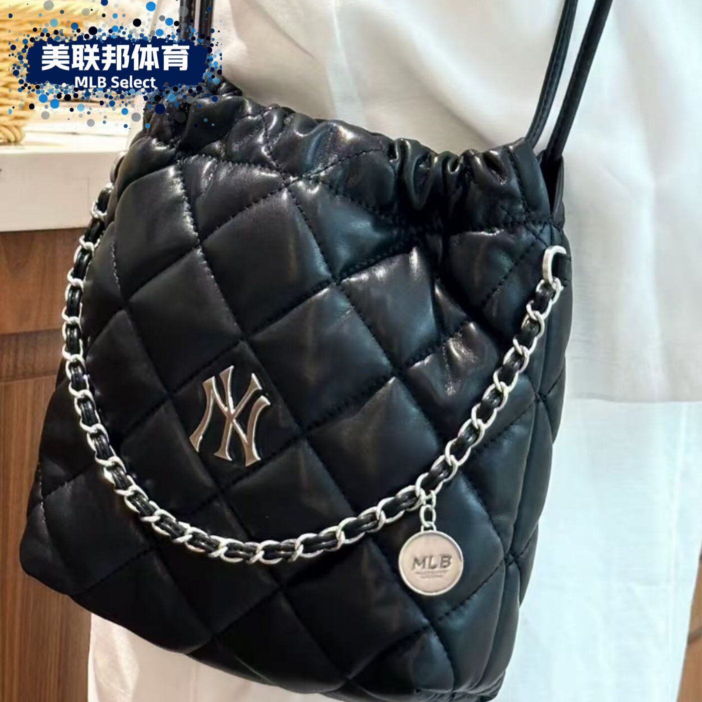 MLB正品菱格金属链条斜挎包图片