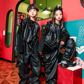 架子鼓演出服炫酷儿童皮马甲街舞皮裤 套装 潮帅气时髦嘻哈风舞台服
