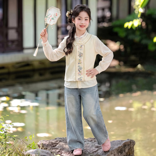 女童装秋季新中式绣花马甲三件套