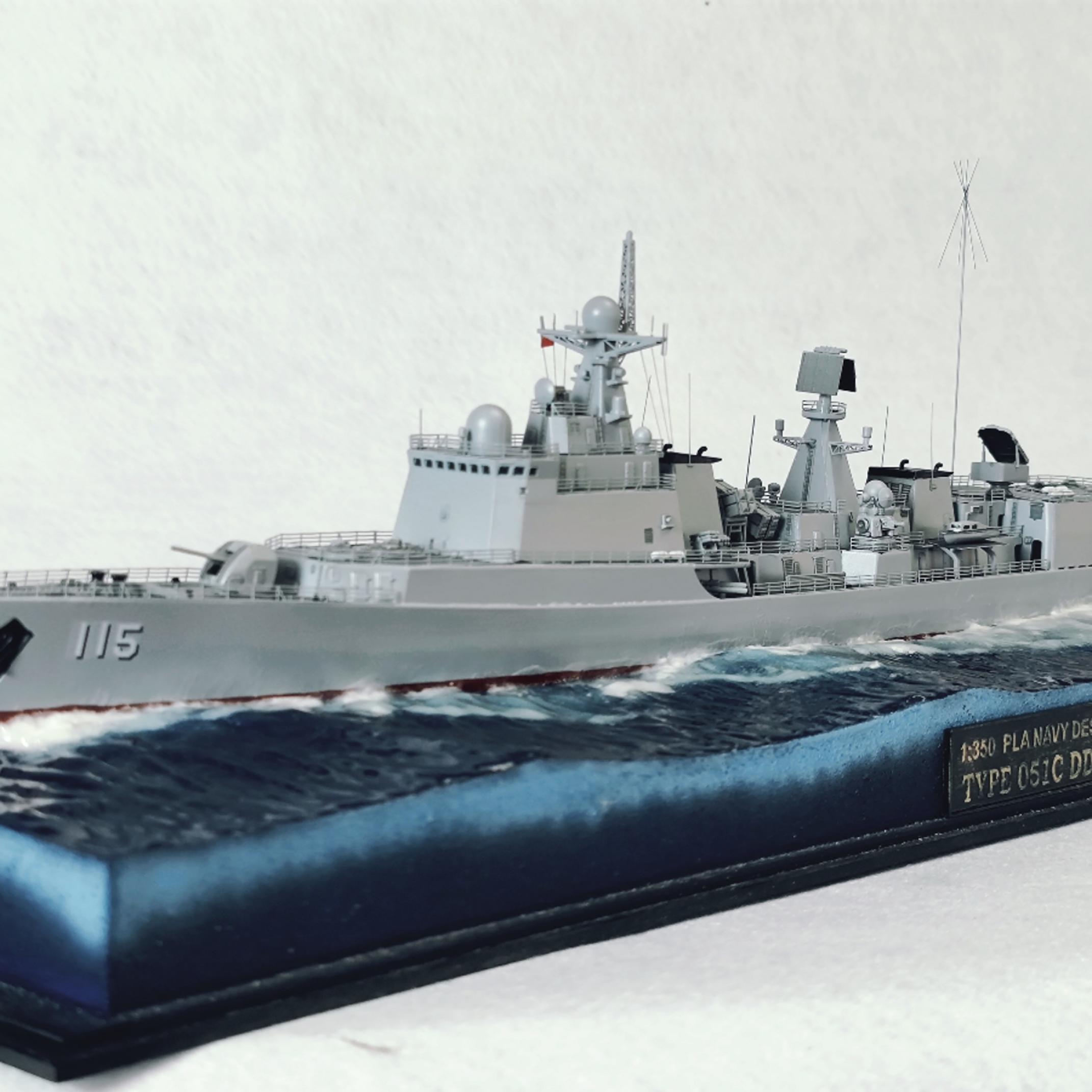 小号手战舰模型高仿真手工定制