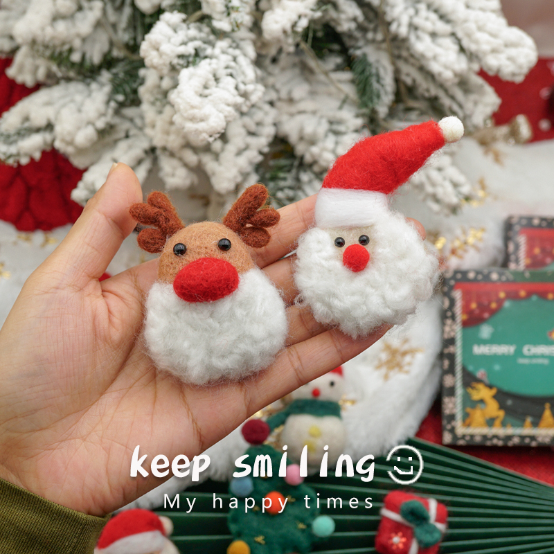 圣诞节毛毡胸针创意手工圣诞老人礼物别针卡通个性毛衣围巾装饰品