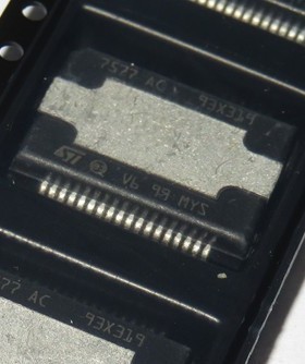 7577AC TDA7577AC 汽车音响功放芯片，可直拍