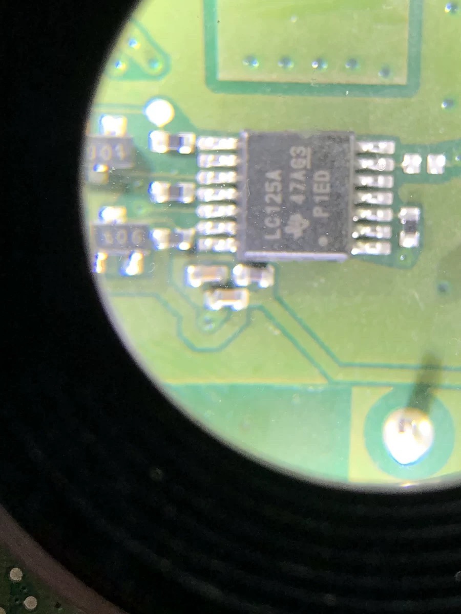 丝印LC125A四路总线缓冲器芯片