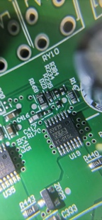 7010-1A 适用比亚迪秦PLUS大灯近光灯芯片电源开关车灯光IC 全新