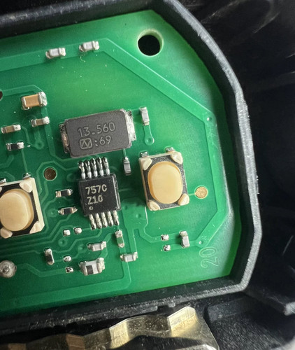 757C 江铃S350智能钥匙 汽车遥控器漏电易损芯片IC RF发射器射频 - 封面