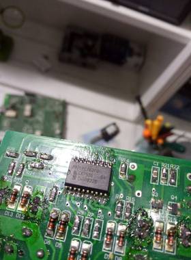 P87LPC762FD   20 引脚微控制器   全新原装