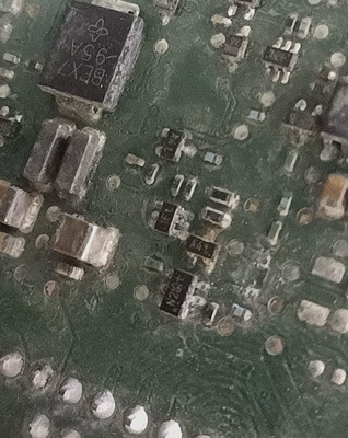 A4T  汽车电脑板芯片 小三极管SOT323 全新原装