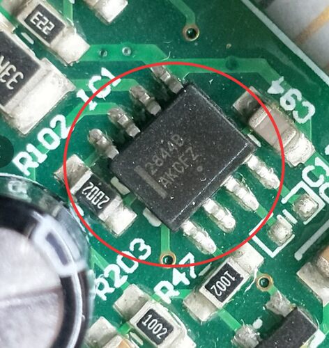 UC2844B 2844B UC2844BD1R2G SOP-8贴片 电源管理芯片