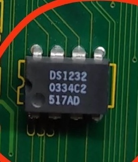 全新 DS1232 DS1232LP DS1232L 直插 DIP-8 监控器芯片 质量保证