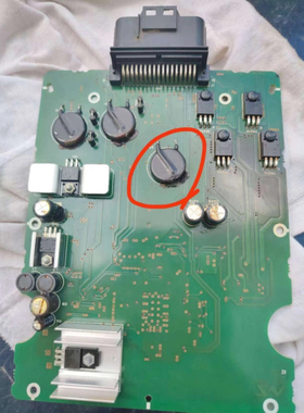 Panasonic松下压敏电阻 ERZV20D470 V20470 47V 20MM 代 20D470K