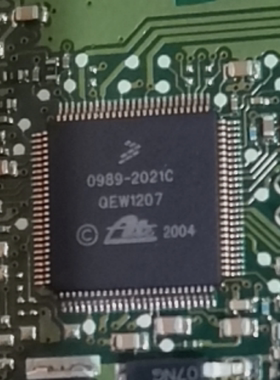 0989-2021C   汽车电脑板芯片
