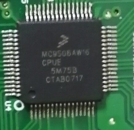 MC9S08AW16CPUE 5M75B 汽车电脑板易损IC芯片模块 全新进口